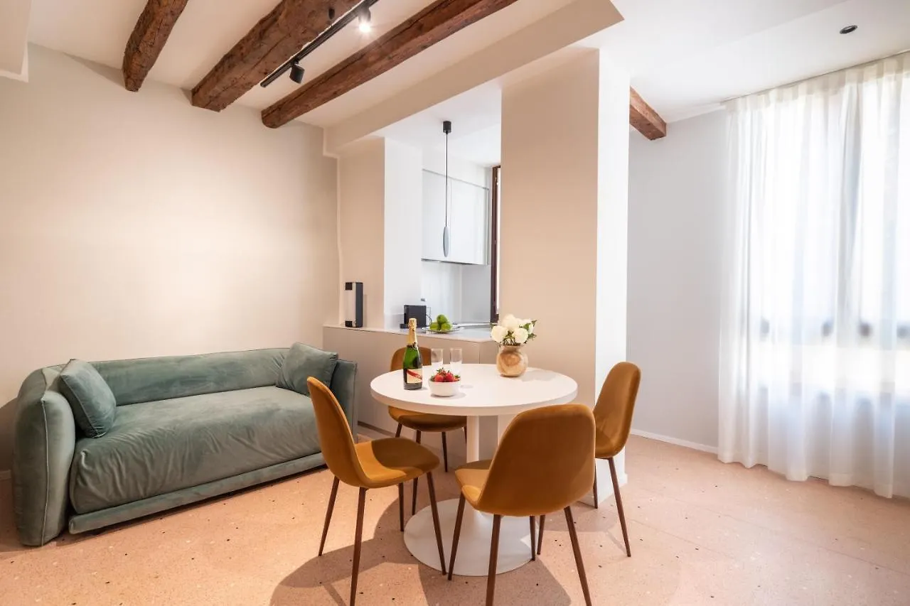 Palazzo Miracoli Apartments Venise