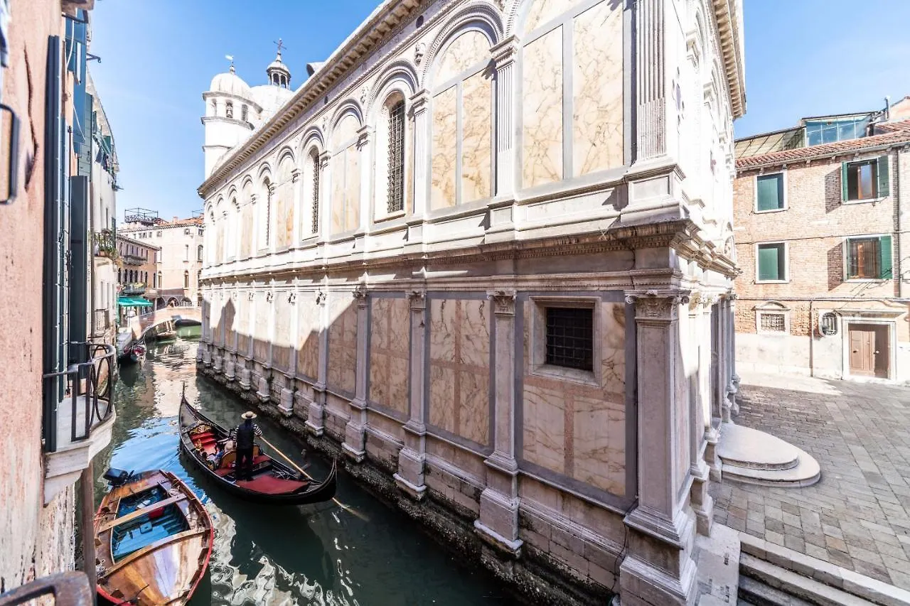 Palazzo Miracoli Apartments Venise